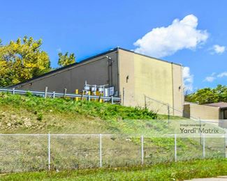 Photo 3 of Extra Space Storage - 15101 McCracken Road, Cleveland, OH