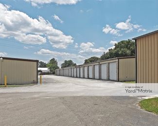 Photo 4 of Mini Maxi Warehouse - 2150 NE 31st Avenue, Gainesville, FL