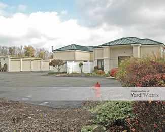 Photo 2 of E-Z Storage - 1003 Ross Park Mall Drive, Ross Township, PA
