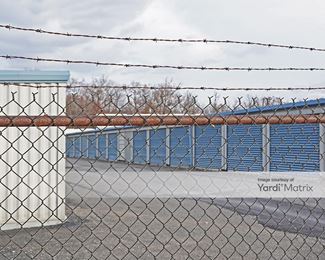 Photo 2 of Cranberry Self Storage - 1010 Clearsprings Drive, Cranberry Township, PA