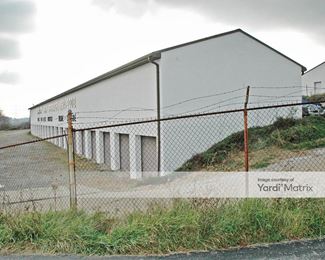 Photo 3 of Airport Self Storage - 55 Economy Grade Road, Coraopolis, PA