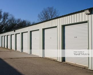 Photo 2 of Sussex Mini Storage - W232 N6474 Waukesha Avenue, Sussex, WI
