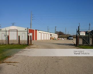 Photo 4 of Sussex Mini Storage - W232 N6474 Waukesha Avenue, Sussex, WI