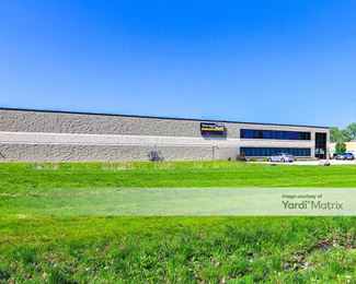 Photo 4 of StorageMart - N112W18518 Mequon Road, Germantown, WI