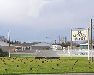 Photo 2 of J L Storage - 4534 Douglas Avenue, Racine, WI