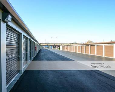 Storage Units for Rent available at 4565 North Green Bay Avenue, Milwaukee, WI 53209