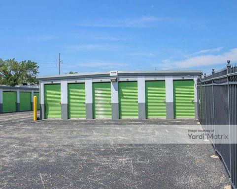 Photo 5 of Extra Space Storage - 4565 North Green Bay Avenue, Milwaukee, WI