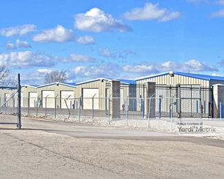 Photo 4 of Storage Rentals Of America - 5133 South Pennsylvania Avenue, Cudahy, WI