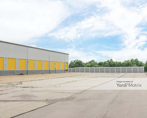 Photo 5 of Extra Space Storage - 6805 South 27th Street, Franklin, WI