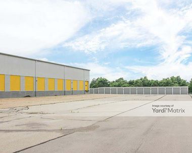 Storage Units for Rent available at 6805 South 27th Street, Franklin, WI 53132
