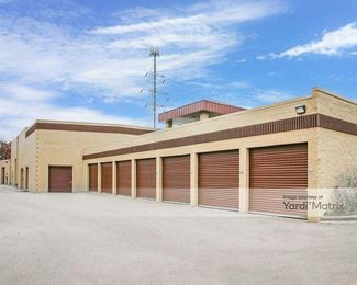 Photo 2 of Storage Rentals of America - 3645 West Loomis Avenue, Greenfield, WI