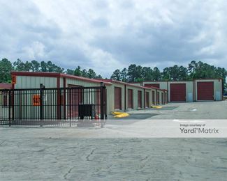 Photo 3 of Jack in the Box Ministorage - 1381 Blountstown Street, Tallahassee, FL