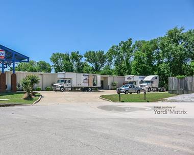 Storage Units for Rent available at 900 Keystone Court, Pelham, AL 35124