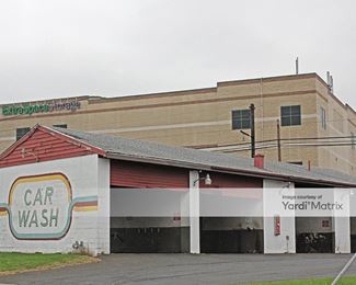 Photo 2 of Extra Space Storage - 72 North York Road, Willow Grove, PA