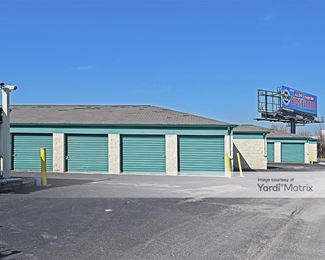 Photo 3 of Extra Space Storage - 5260 Commerce Circle, Indianapolis, IN