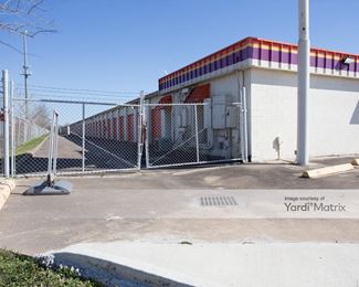 Photo 3 of Public Storage - 5151 South Shaver Street, Houston, TX