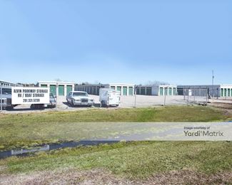 Photo 4 of Parkway Mini Storage - 23899 Hwy 6, Alvin, TX