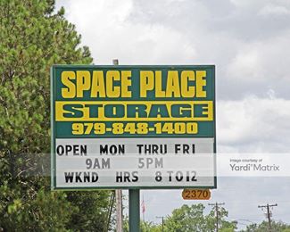 Photo 5 of Right Move Storage - 2370 East Mulberry Street, Angleton, TX