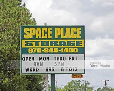 Storage Units for Rent available at 2370 East Mulberry Street, Angleton, TX 77515