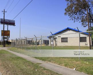 Photo 3 of AAA Alliance Self Storage - 11053 Eastex Fwy, Houston, TX