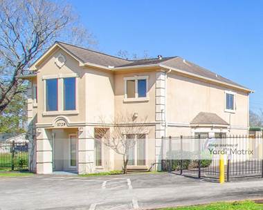 Storage Units for Rent available at 1729 Broadway Street, Pearland, TX 77581
