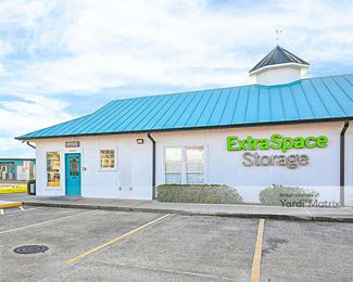 Photo 3 of Extra Space Storage - 14640B Highway 3, Webster, TX