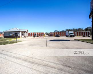 Photo 3 of Express Self Storage - 1597 Highway 35 Bypass South, Alvin, TX