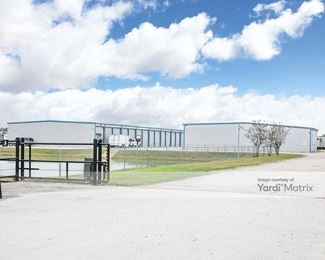 Photo 3 of Extra Space Storage - 17717 County Road 127, Pearland, TX