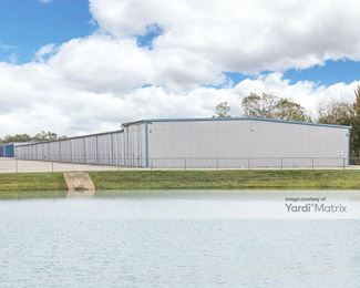 Photo 4 of Extra Space Storage - 17717 County Road 127, Pearland, TX