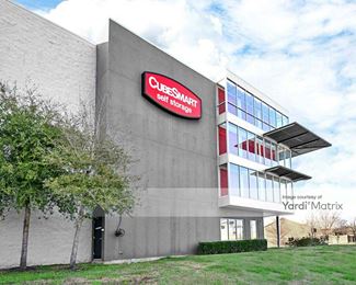 Photo 3 of CubeSmart Self Storage - 3200 Kirby Drive, Pearland, TX