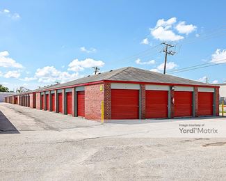 Photo 4 of iStorage - 2919 FM1765 Road, La Marque, TX