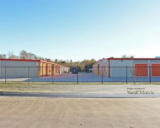 Photo 4 of Public Storage - 3908 Garth Road, Baytown, TX