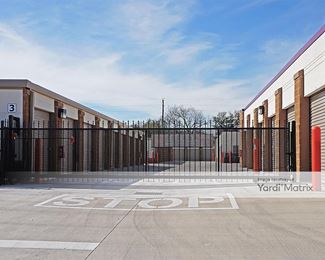 Photo 2 of Public Storage - 2760 Brownstone Place, Pearland, TX