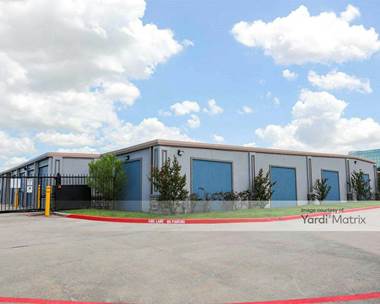 Storage Units for Rent available at 1670 Rollingbrook Drive, Baytown, TX 77521