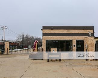 Photo 3 of Hawthorn Storage - 100 West Terra Cotta Avenue, Crystal Lake, IL