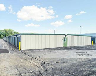 Photo 3 of Storage Rentals of America - 2105 South Eastwood Drive, Woodstock, IL