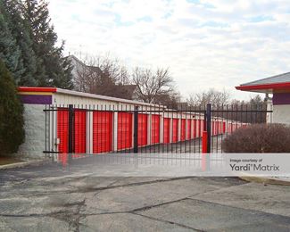 Photo 4 of Public Storage - 1000 East Lake Street, Hanover Park, IL