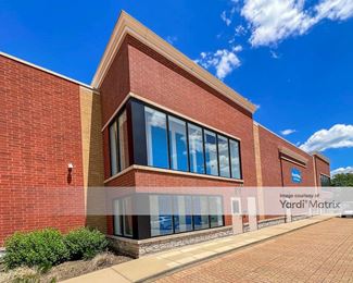 Photo 3 of SmartStop Self Storage - 1910 East Algonquin Road, Algonquin, IL