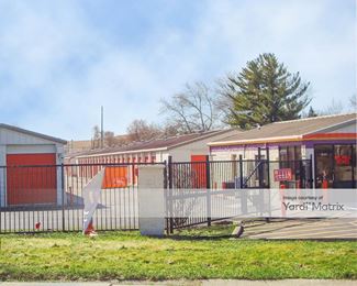Photo 2 of Public Storage - 1040 East State Street, Geneva, IL