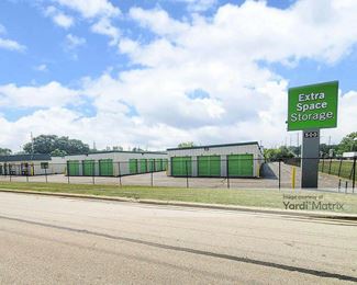 Photo 4 of Extra Space Storage - 500 North Kirk Road, Batavia, IL