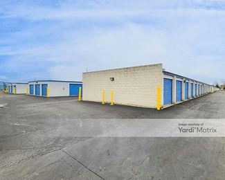 Photo 2 of Storage Rentals of America - 1960 Wiesbrook Road, Oswego, IL
