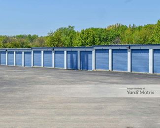 Photo 3 of StorSafe Self Storage - 8405 South Illinois Route 31, Cary, IL