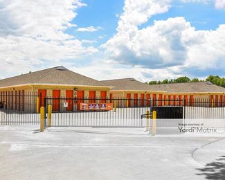 Photo 3 of Public Storage - 5360 East Lake Road, Sheffield Lake, OH