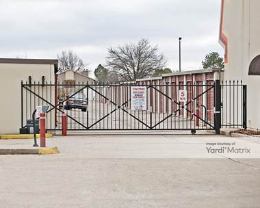 Storage Units for Rent available at 9420 East 71st Street, Tulsa, OK 74133