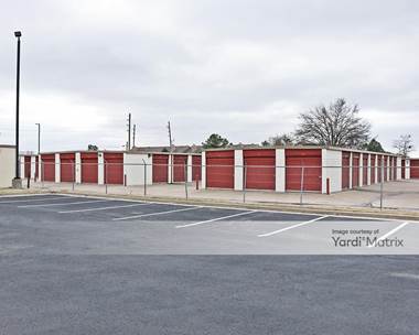 Storage Units for Rent available at 9420 East 71st Street, Tulsa, OK 74133