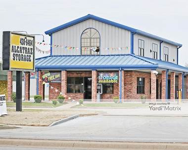 Storage Units for Rent available at 12565 East 21st Street, Tulsa, OK 74129