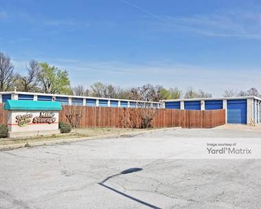 Storage Units for Rent available at 1809 South Aspen Avenue, Broken Arrow, OK 74012