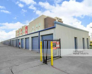 Photo 3 of Move It Storage - 9337 South Padre Island Drive, Corpus Christi, TX