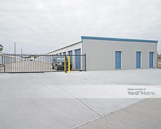 Photo 5 of Move It Storage - 9337 South Padre Island Drive, Corpus Christi, TX