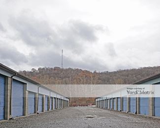 Photo 3 of Blake-s Mini Storage - 433 Constitution Blvd, New Brighton, PA